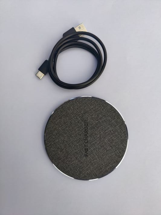 Fast Wireless Charging Pad for iPhone / Samsung / Qi-enabled Devices